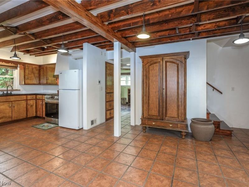 737 Allerton St , Kent, OH 44240 Photo 8