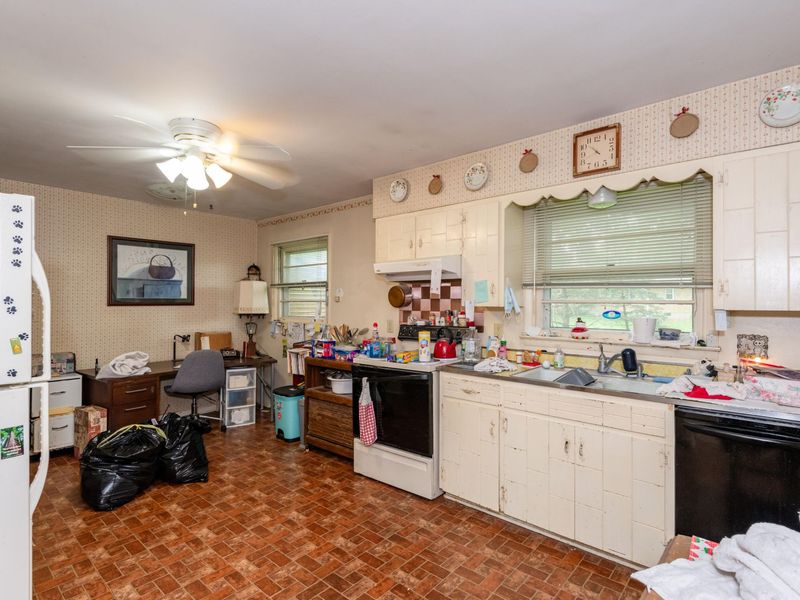 2332 Erter Drive, Springfield, OH 45503 Photo 10