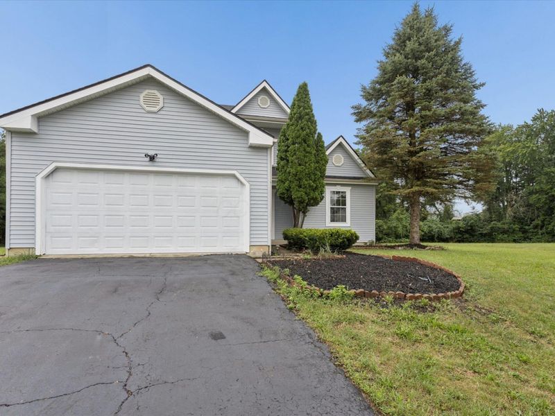 192 Strathsprey Drive, Blacklick, OH 43004 Photo 2