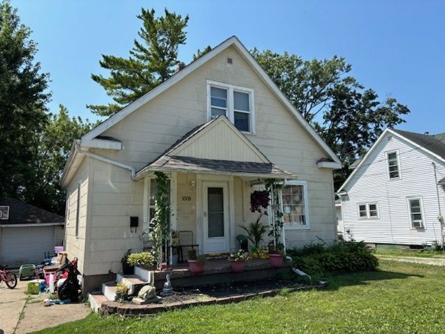 Main Photo