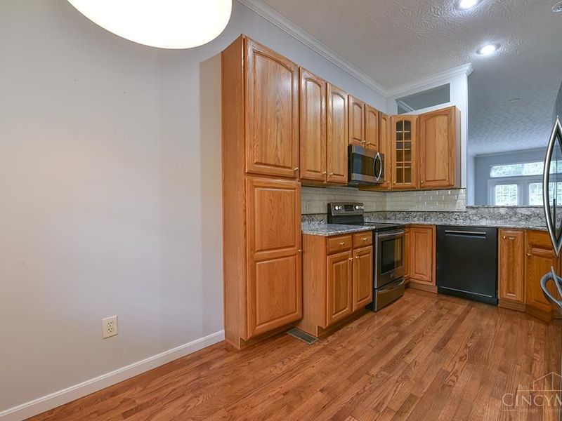 5958 Castlewood Crossing, Miami Twp, OH 45150 Photo 10