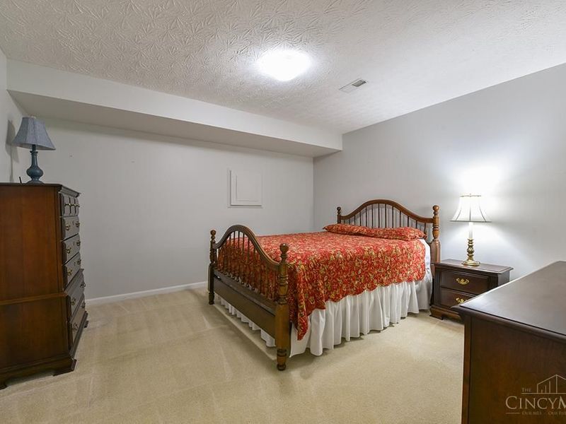 5958 Castlewood Crossing, Miami Twp, OH 45150 Photo 26