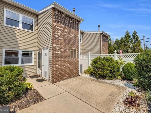 2900 STATE HILL ROAD, Unit I15, WYOMISSING, PA 19610