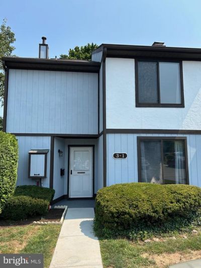 3 1 WILLOW WAY, READING, PA 19606