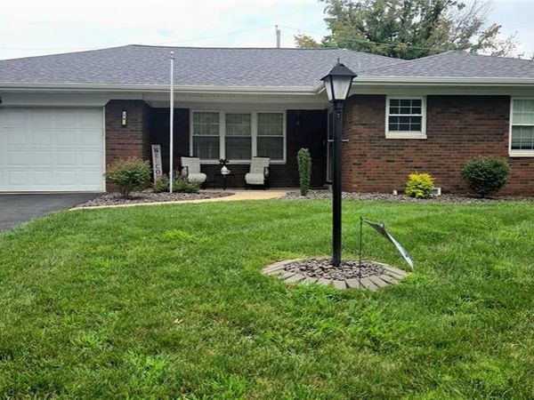 15 Hollandia Drive , Fairview Heights, IL 62208
