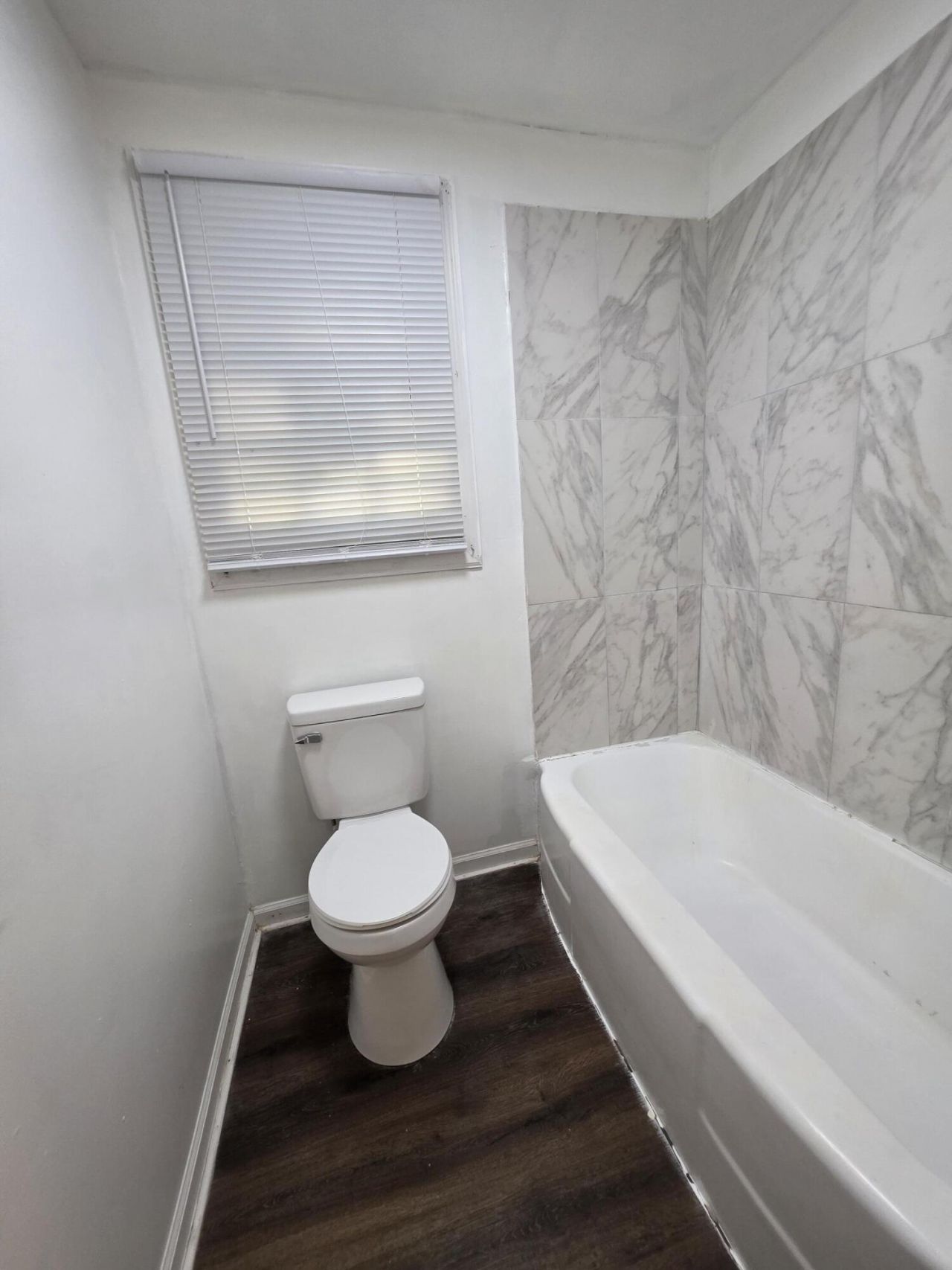 401 Clarendon Street Photo 14