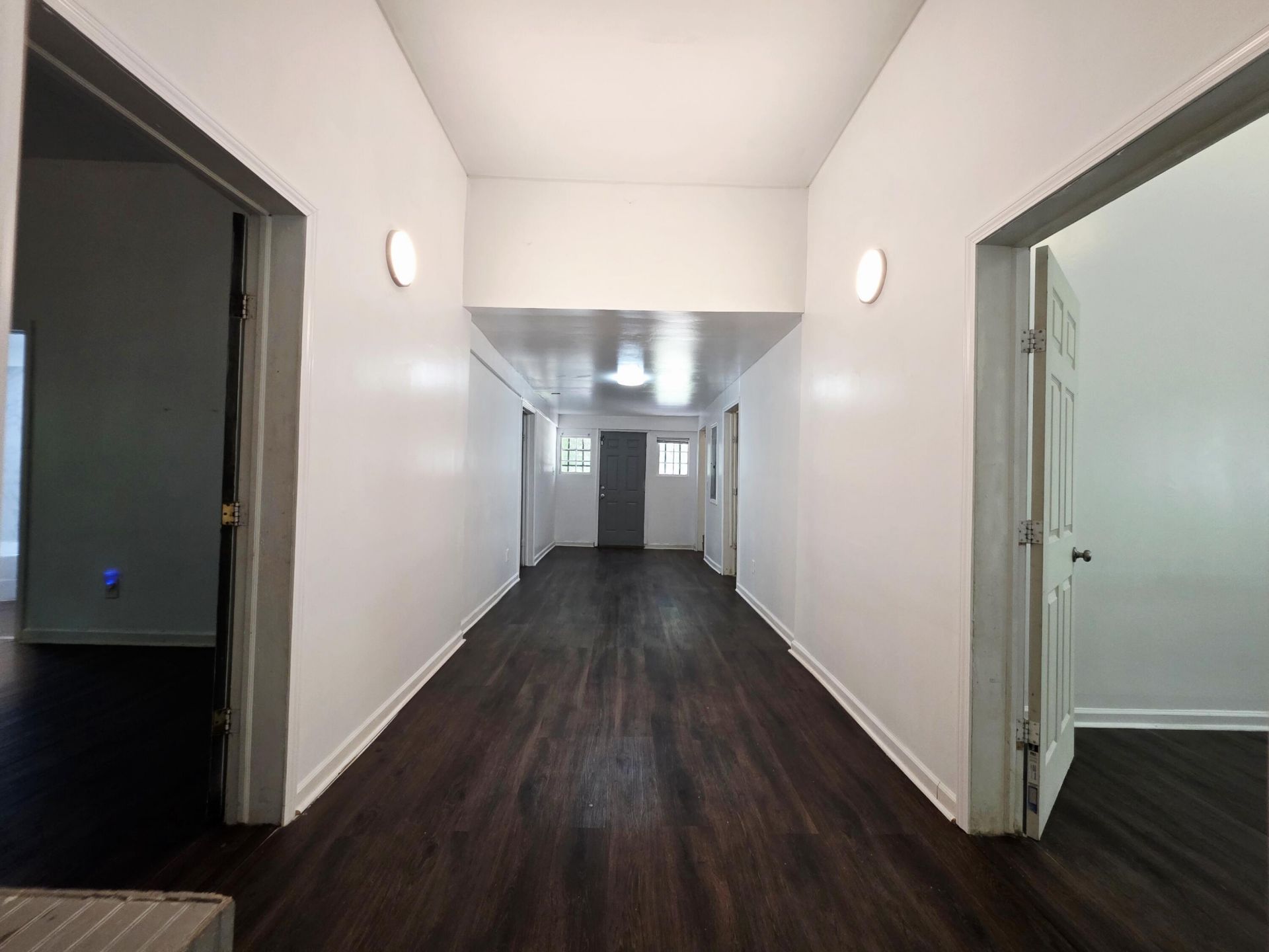401 Clarendon Street Photo 15
