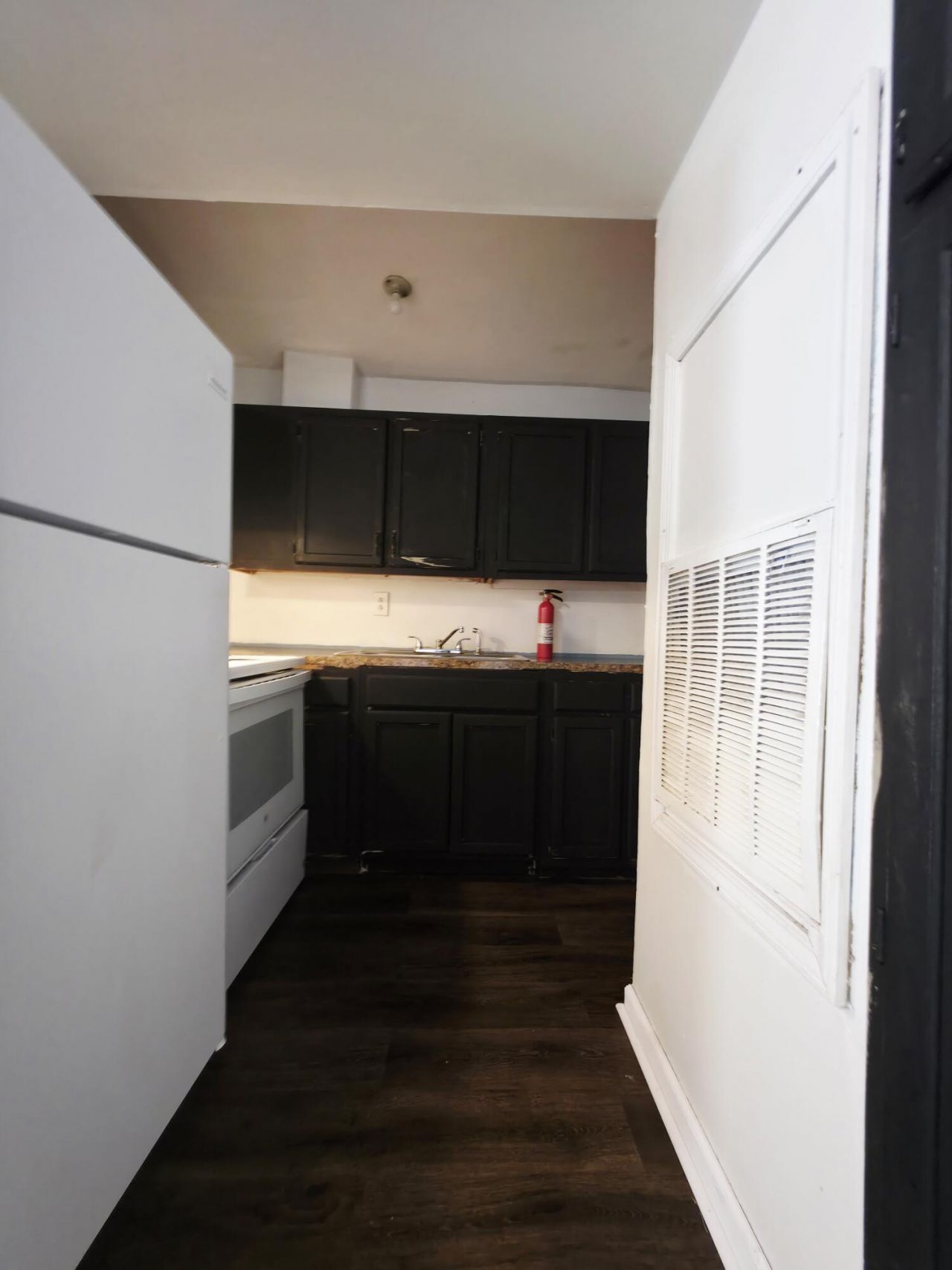 401 Clarendon Street Photo 37
