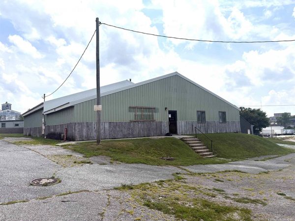 1018 J Street, Bedford, IN 47421