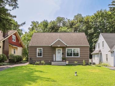 402 Radcliffe Road , Syracuse, NY 13214