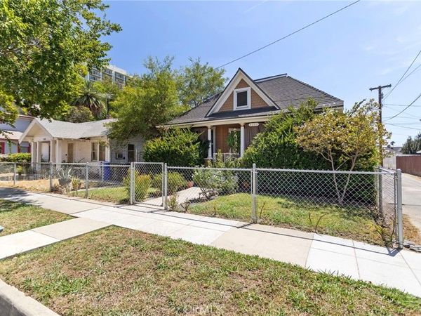 4048 9th Street, Riverside, CA 92501