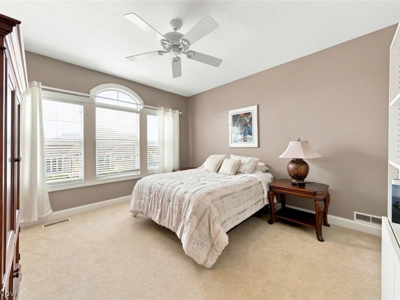 4240 Saint Annes Court, Avon, OH 44011 Photo 21