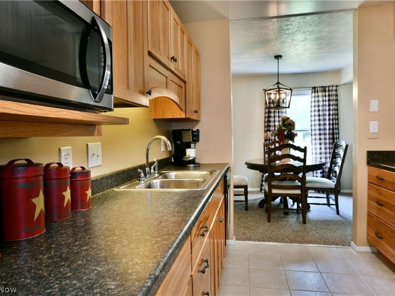 2832 Ivy Hill Circle , Unit D, Cortland, OH 44410 Photo 21