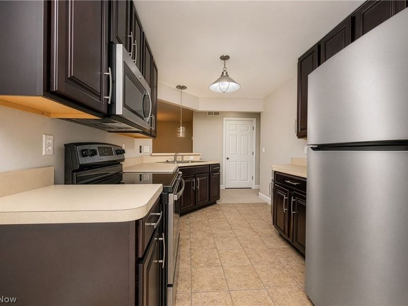3800 Rosemont Boulevard, Unit 109B, Fairlawn, OH 44333 Photo 5