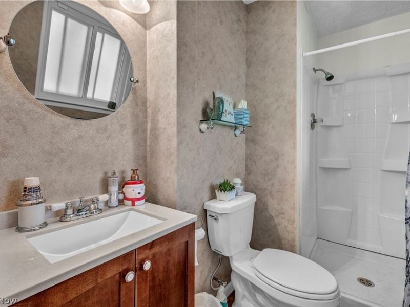 8600 Brentwood Drive, Olmsted Township, OH 44138 Photo 24