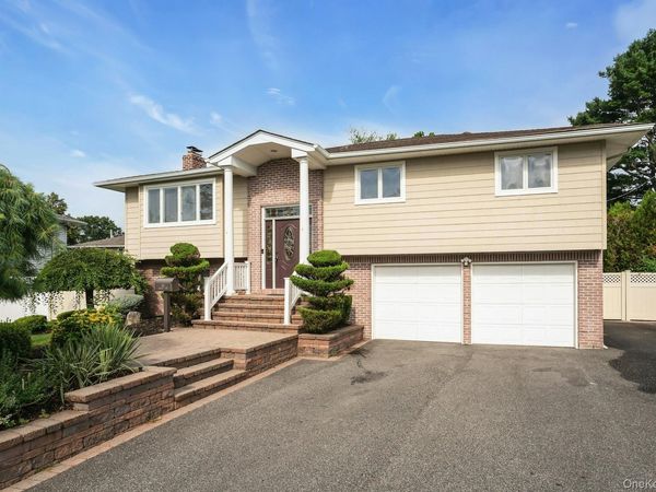 66 Harvest Lane, Commack, NY 11725