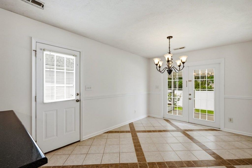 3036 Sabal Ct.  Photo 10