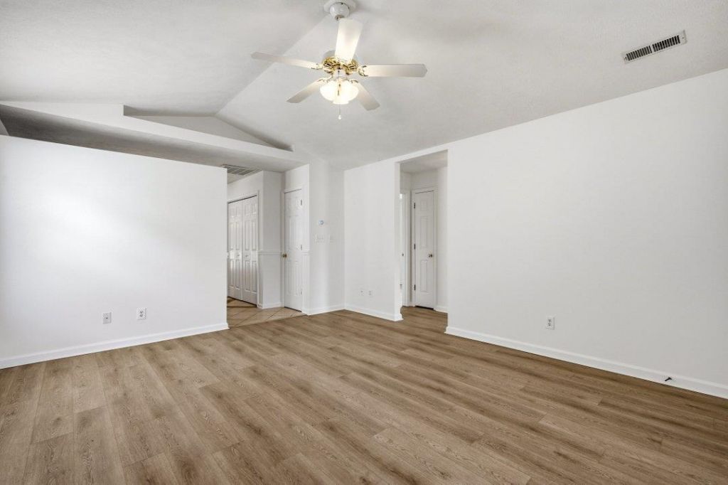 3036 Sabal Ct.  Photo 6