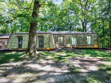 9405 SPICER Road, Green Oak Township, Mi 48116