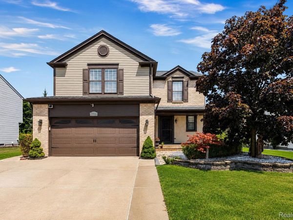 17929 Marsal Drive, Macomb Township, Mi 48042