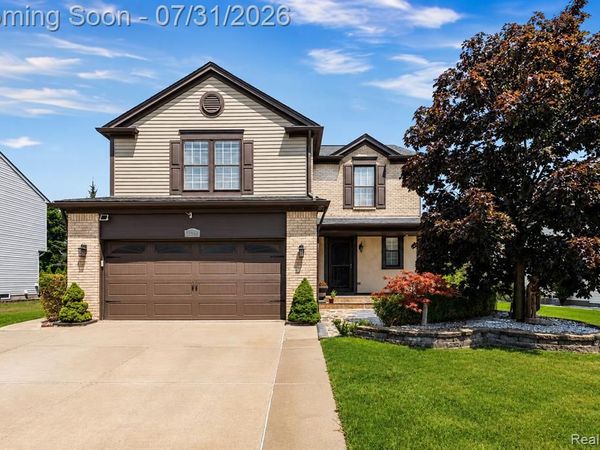 17929 Marsal Drive, Macomb Township, Mi 48042
