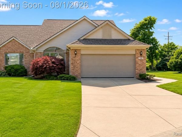1810 Pebble Creek Drive, Canton Township, Mi 48188