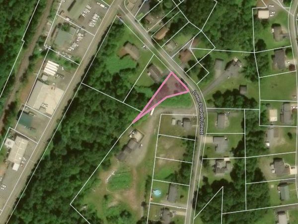 LOWER POWDERLY ST. , CARBONDALE, PA 18407