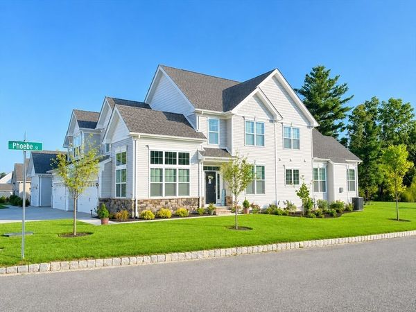 36 Phoebe St, Unit 36, Methuen, MA 01844