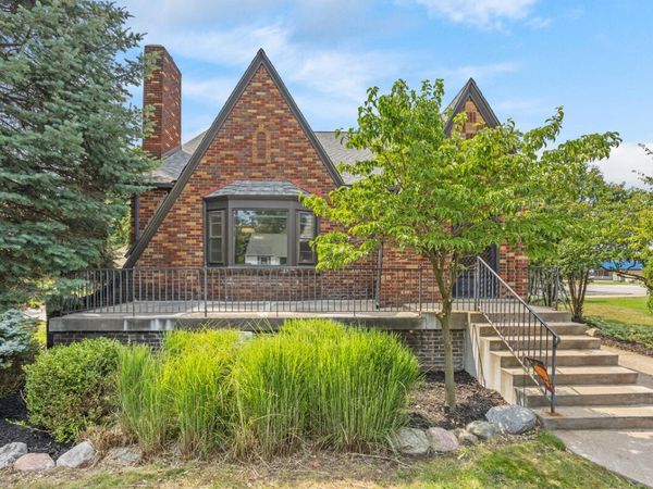 349 Baynton Avenue NE, Grand Rapids, MI 49503