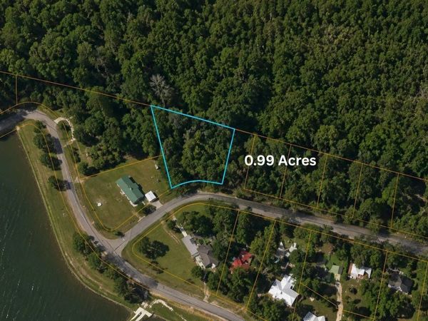 1002 Harmon Road, Swainsboro, GA 30401