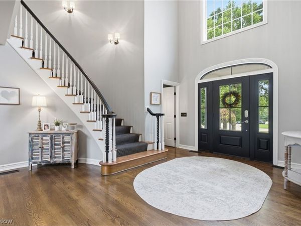 315 Glengarry Drive , Aurora, OH 44202