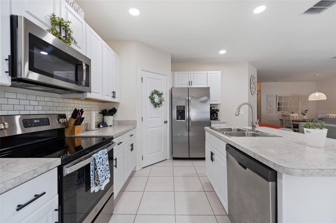 87 Prairie Falcon Drive , Groveland, FL 34736 Photo