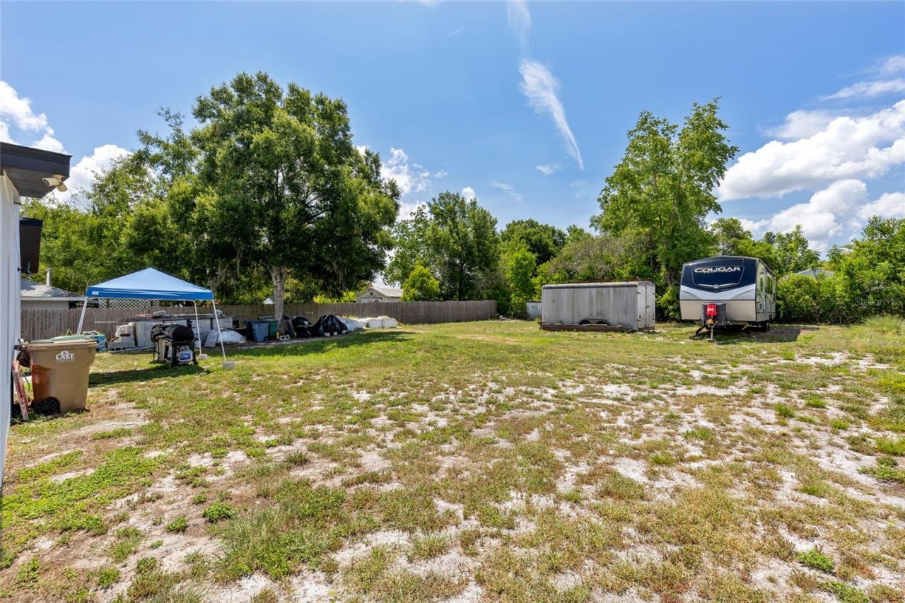 11426 Lakeview Drive , Leesburg, FL 34788 Photo