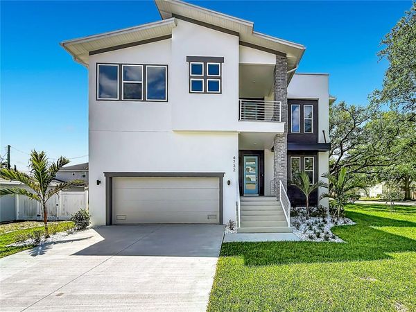 4732 W WALLCRAFT AVENUE , TAMPA, FL 33611