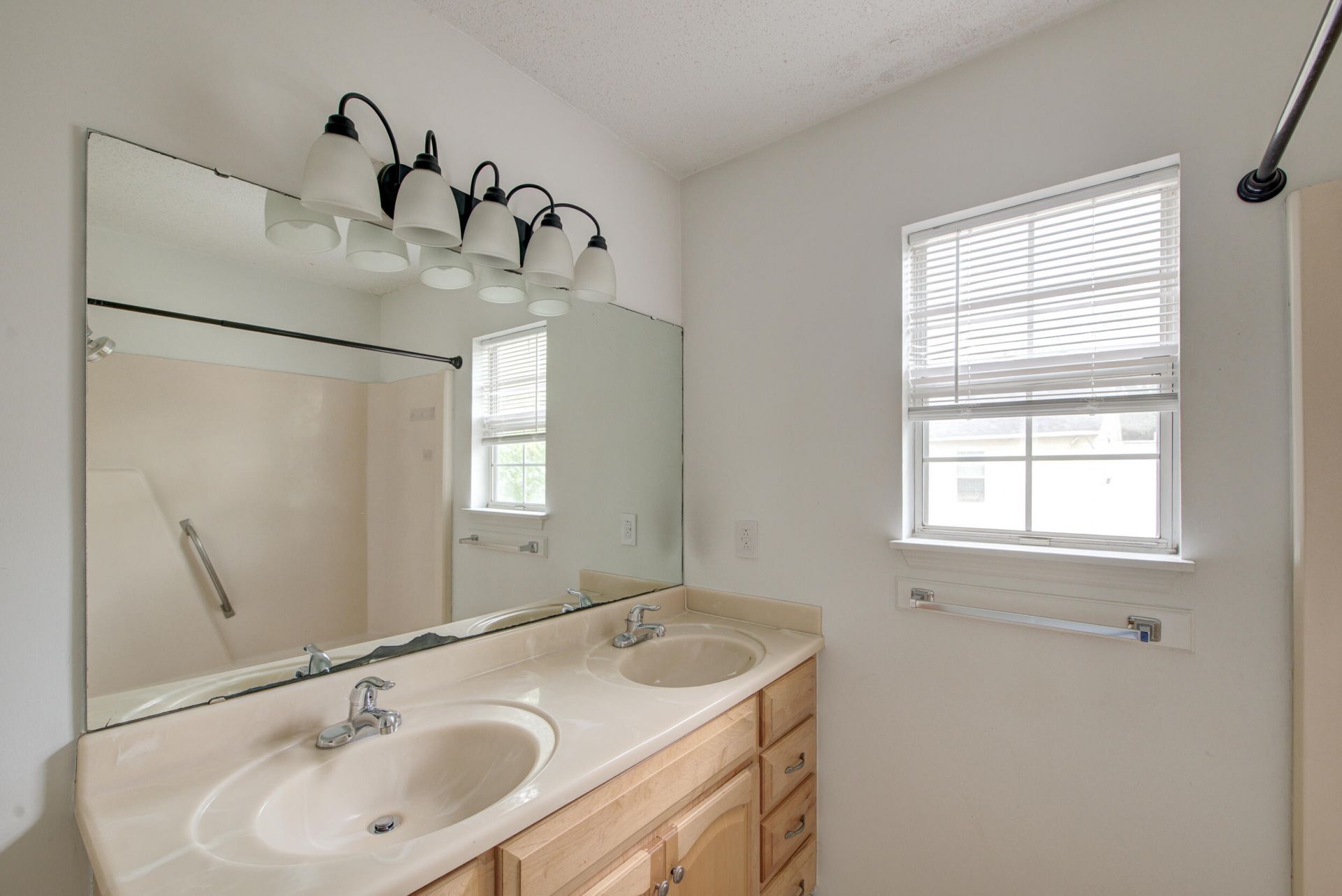 4724 Bayfield Drive Photo 14