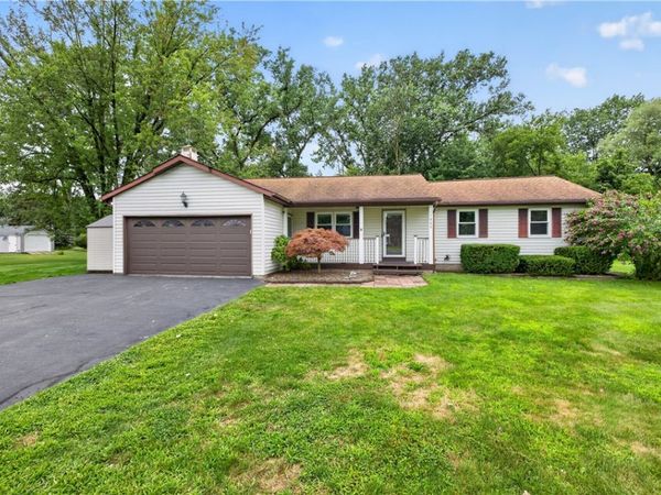 1009 Staci Lane , Webster, NY 14580