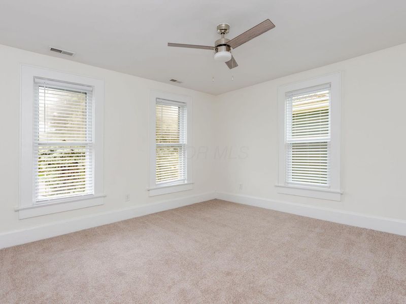 688 Hamlet Street , Columbus, OH 43215 Photo 22
