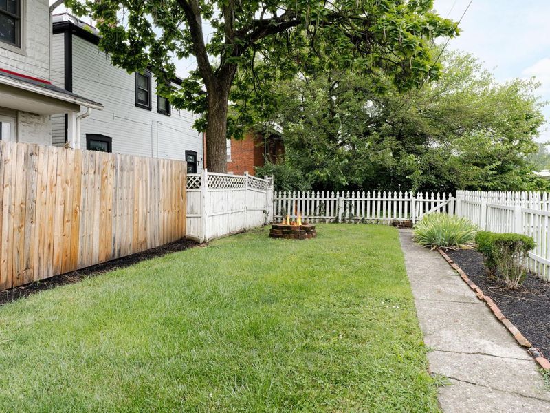 688 Hamlet Street , Columbus, OH 43215 Photo 28