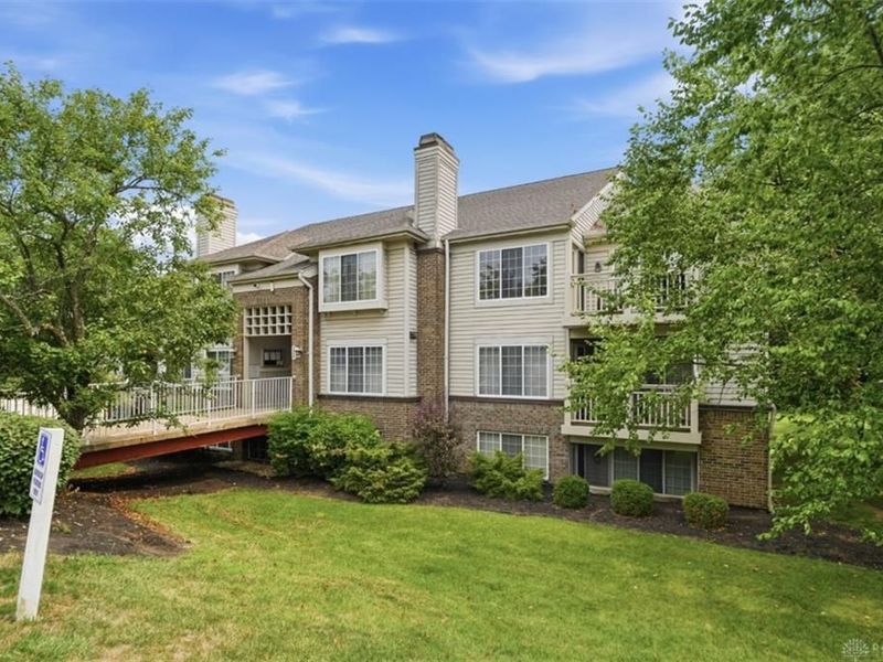 9940 Regatta Drive, Unit 302, Colerain Township, OH 45252 Photo 2