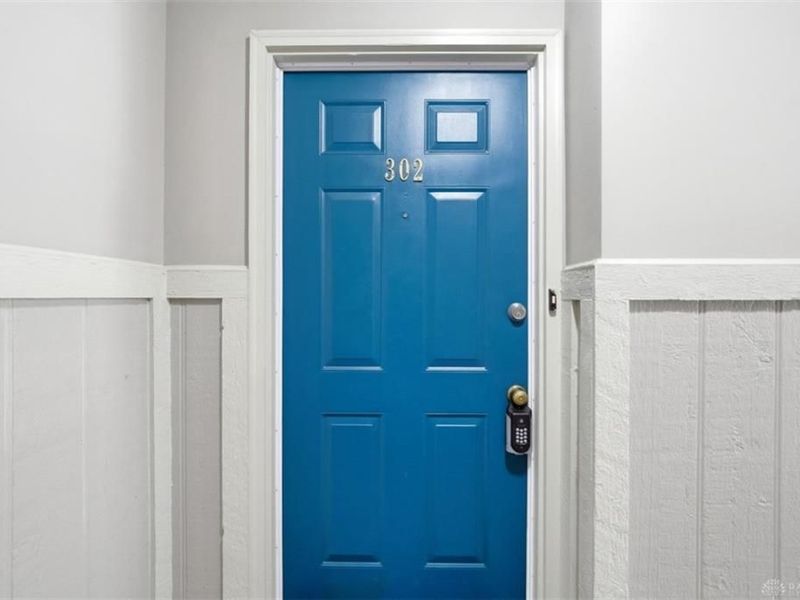 9940 Regatta Drive, Unit 302, Colerain Township, OH 45252 Photo 6