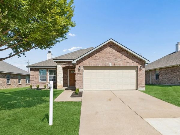 1336 Connie Street , Burleson, TX 76028