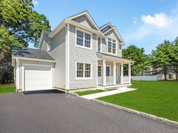 510 Bayport Avenue, Bayport, NY 11705