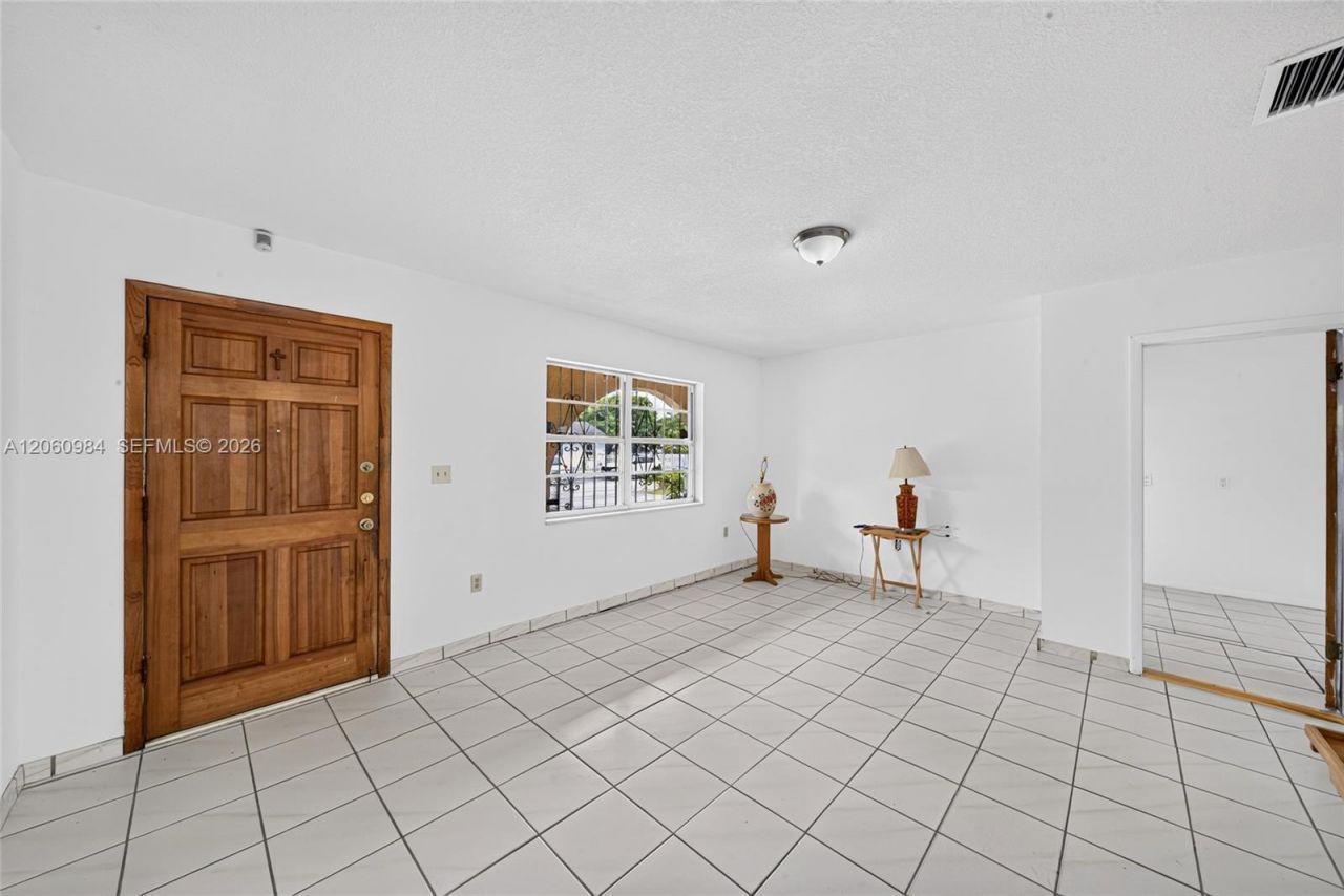 430 SE 7th Ave , Hialeah, FL 33010 Photo