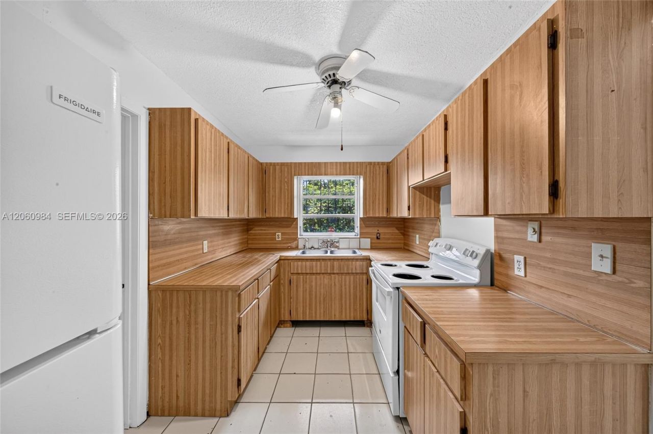 430 SE 7th Ave , Hialeah, FL 33010 Photo