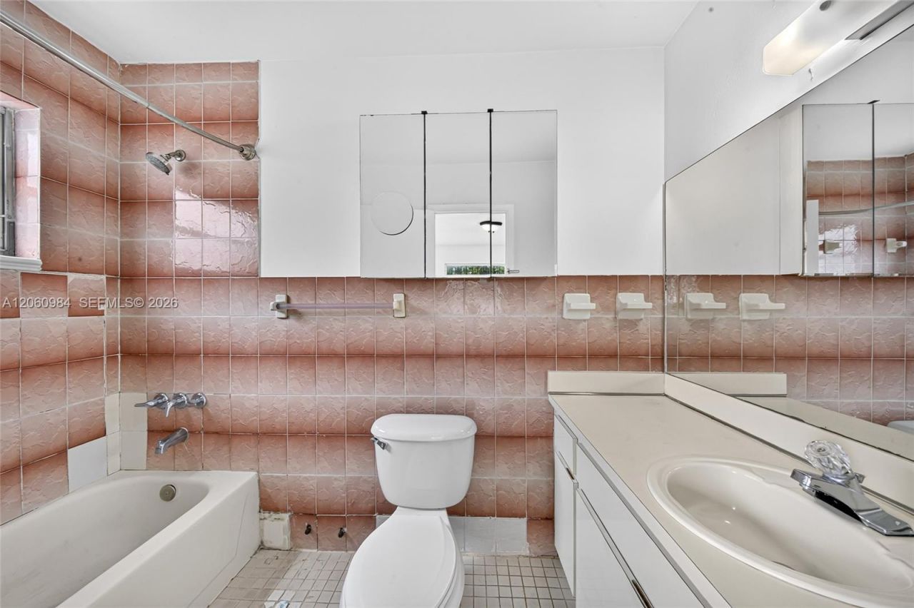 430 SE 7th Ave , Hialeah, FL 33010 Photo