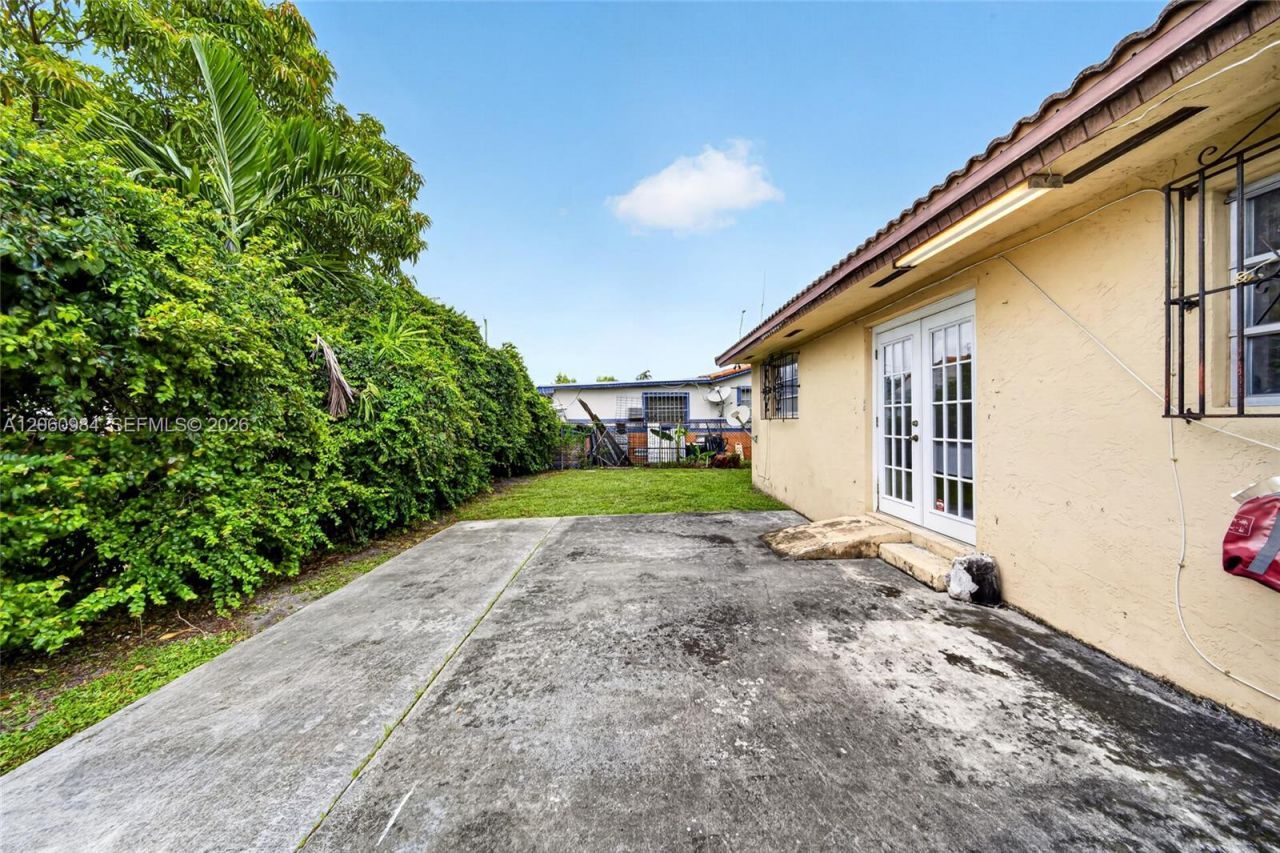 430 SE 7th Ave , Hialeah, FL 33010 Photo