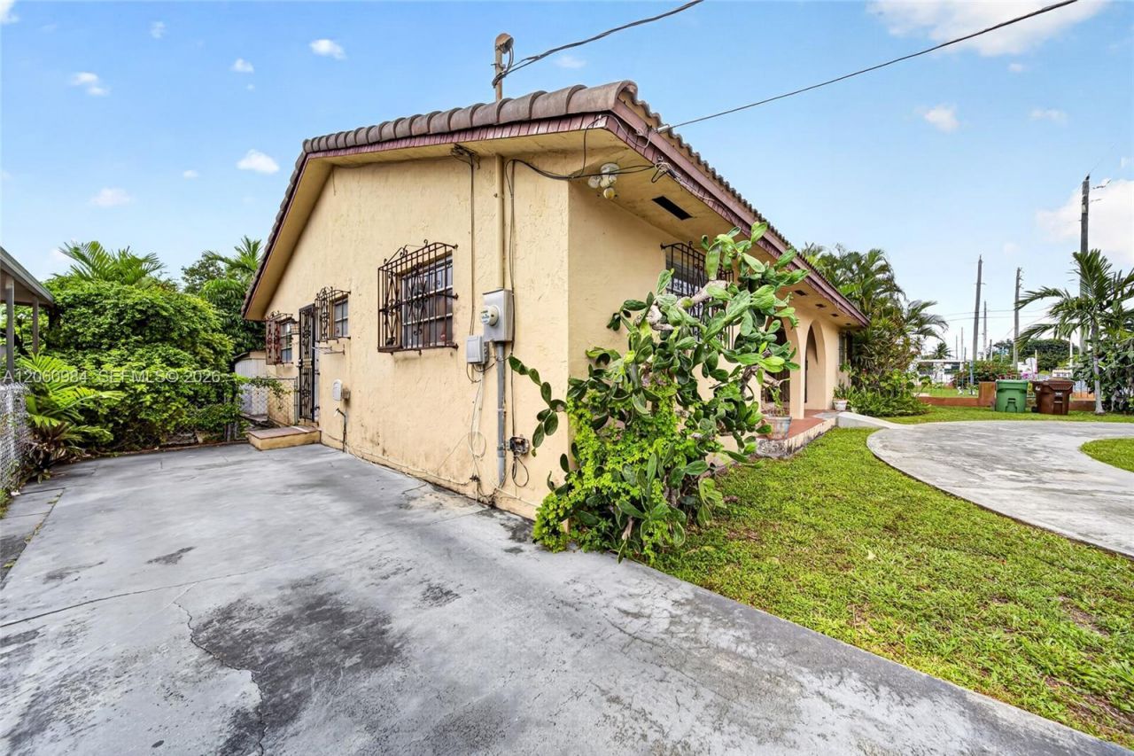 430 SE 7th Ave , Hialeah, FL 33010 Photo