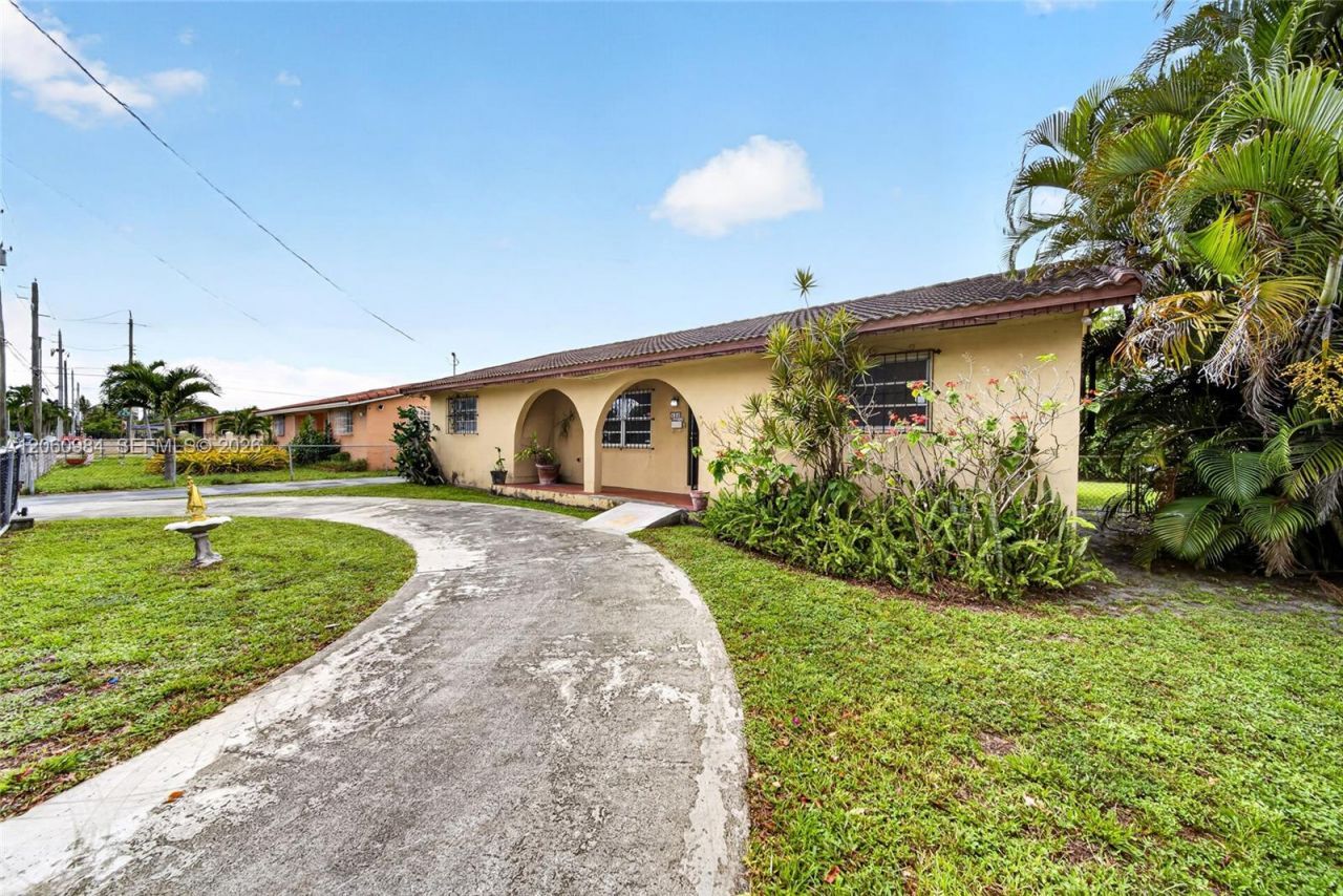 430 SE 7th Ave , Hialeah, FL 33010 Photo