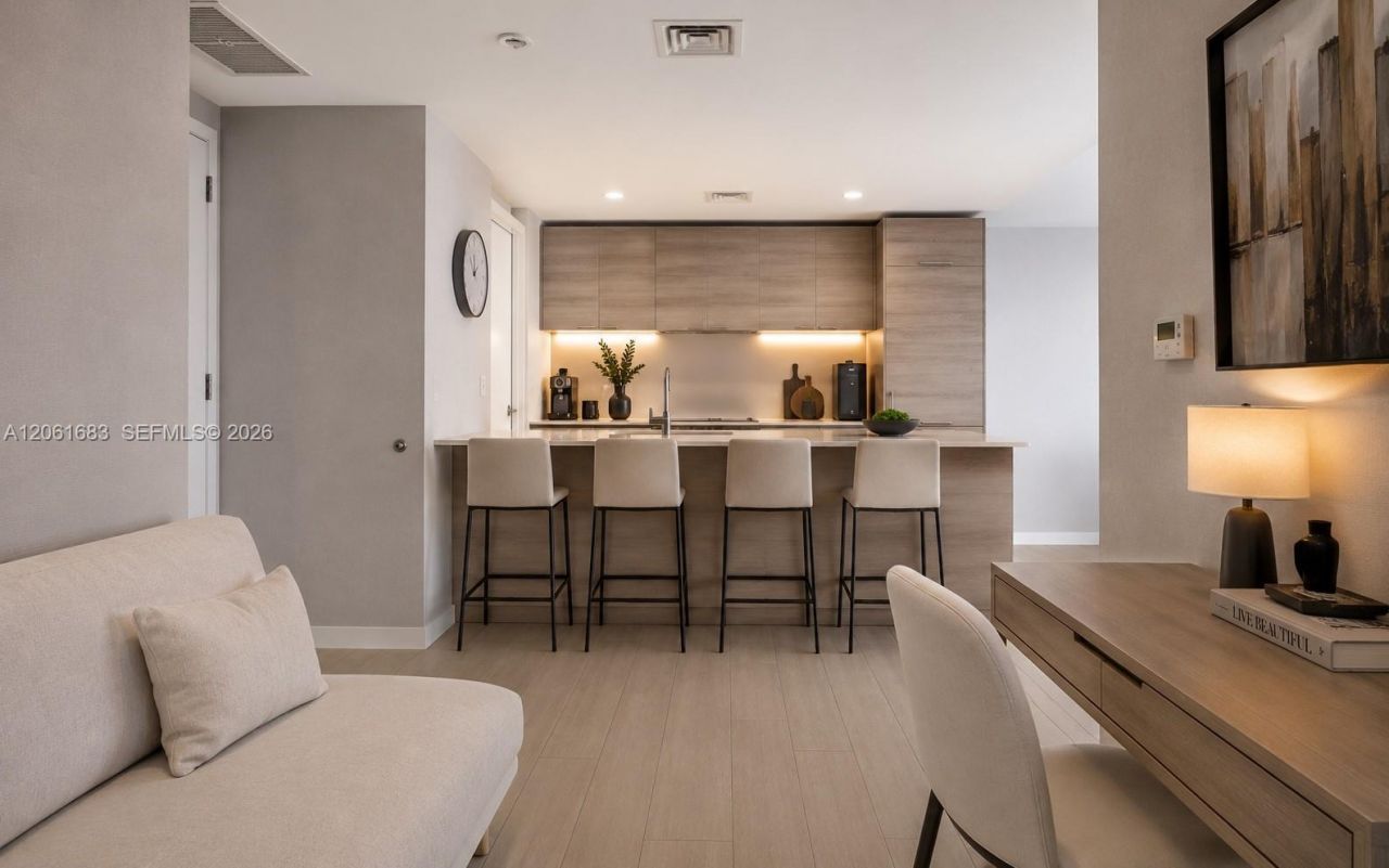 1300 S Miami Avenue , Unit 2704, Miami, FL 33130 Photo