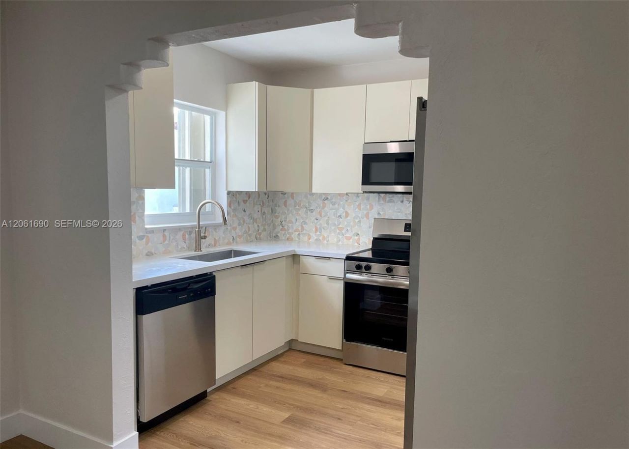 3200 SW 2nd St, Unit A, Miami, FL 33135 Photo